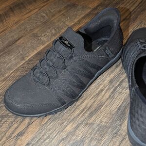 🖤❄️ Skechers Women's Black Slip-Ins Shoes - Aircooled Memory Foam